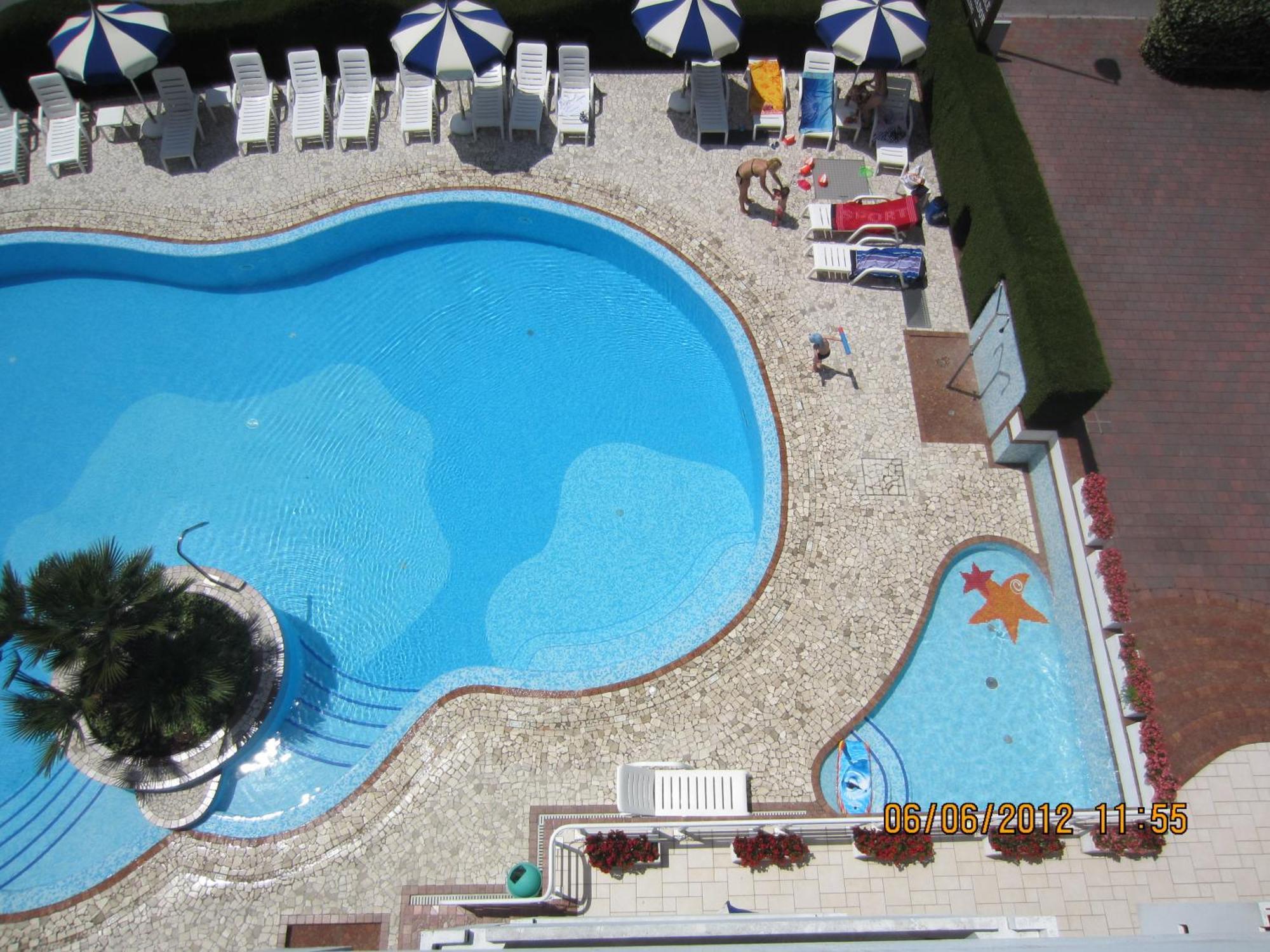 Hotel Ambassador Meuble 3*