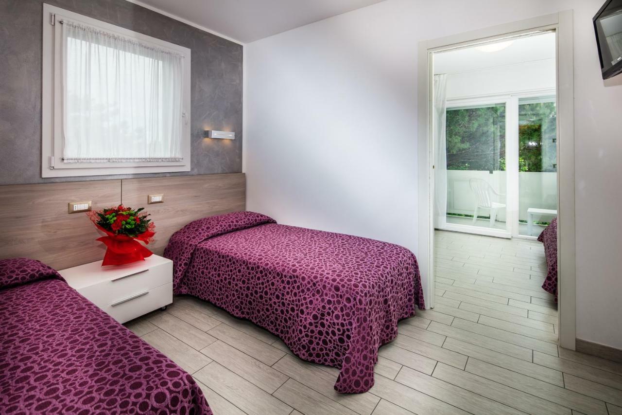 Ambassador Meuble Hotel 3*